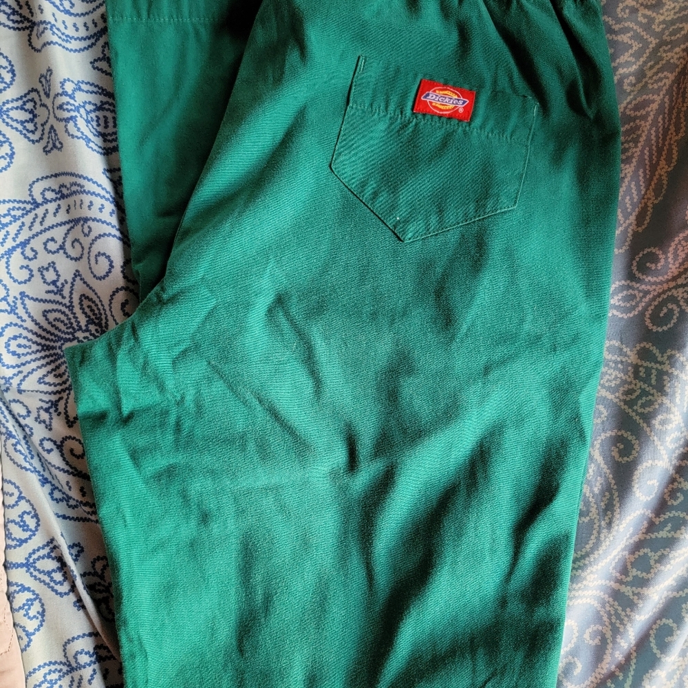 Life Style Scrub - Picture 3 of 4